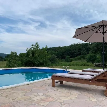 Ferienhaus Talin Raj *