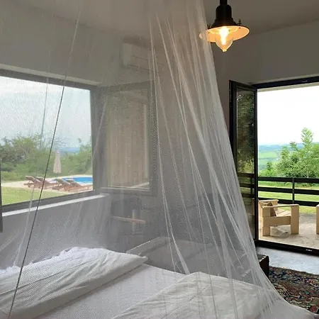 Talin Raj Tatil Evi Arandjelovac